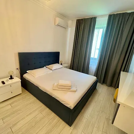 Apartment Solid Mamaia